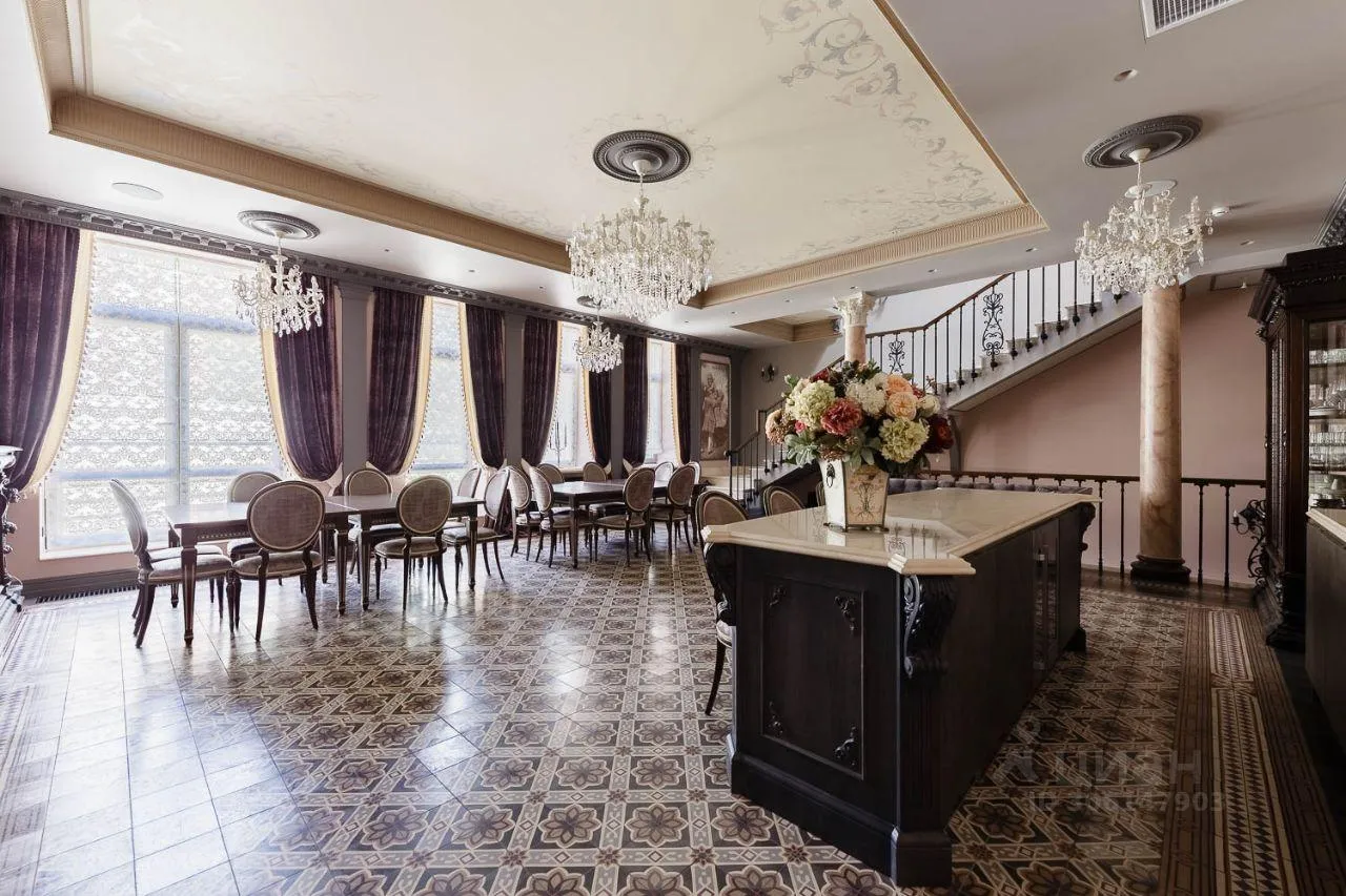 Фото Продажа 5-к квартиры, 238  км.м., 1/4 этаж