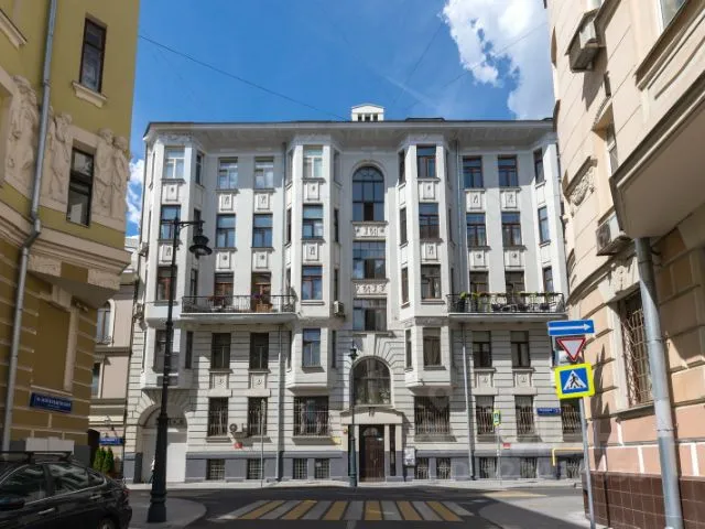 Продажа 5-к квартиры, 190  км.м., 4/5 этаж